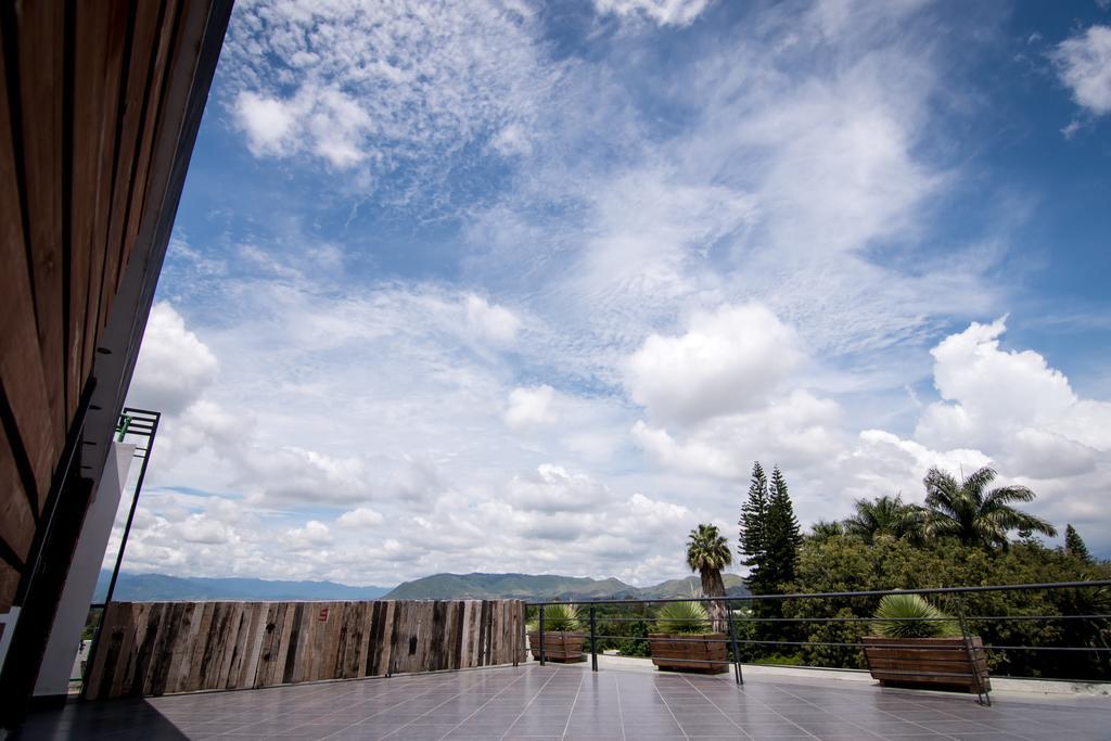 Maria Ines Hotel Suite San Agustin de las Juntas Exterior photo